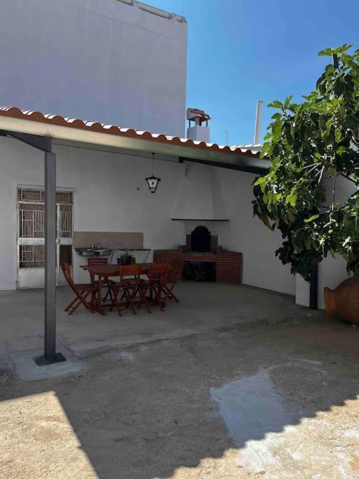 Agradable Casa Con Chimenea Interior Y Barbacoa. Villa Graja de Iniesta Exterior photo